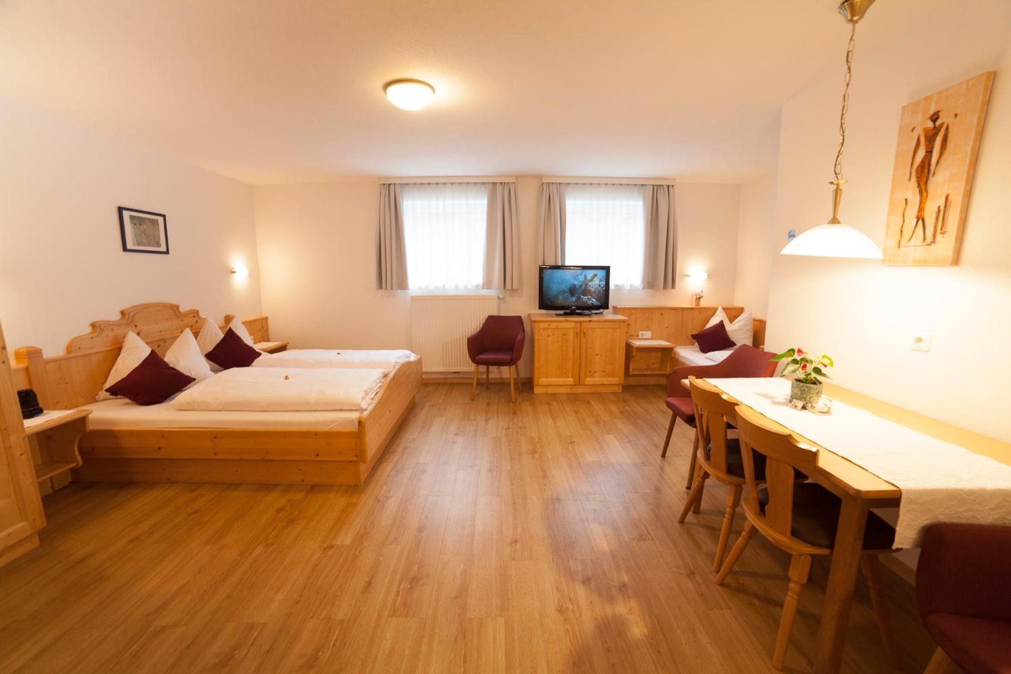 フラッハウHaus Bliemアパートメント エクステリア 写真