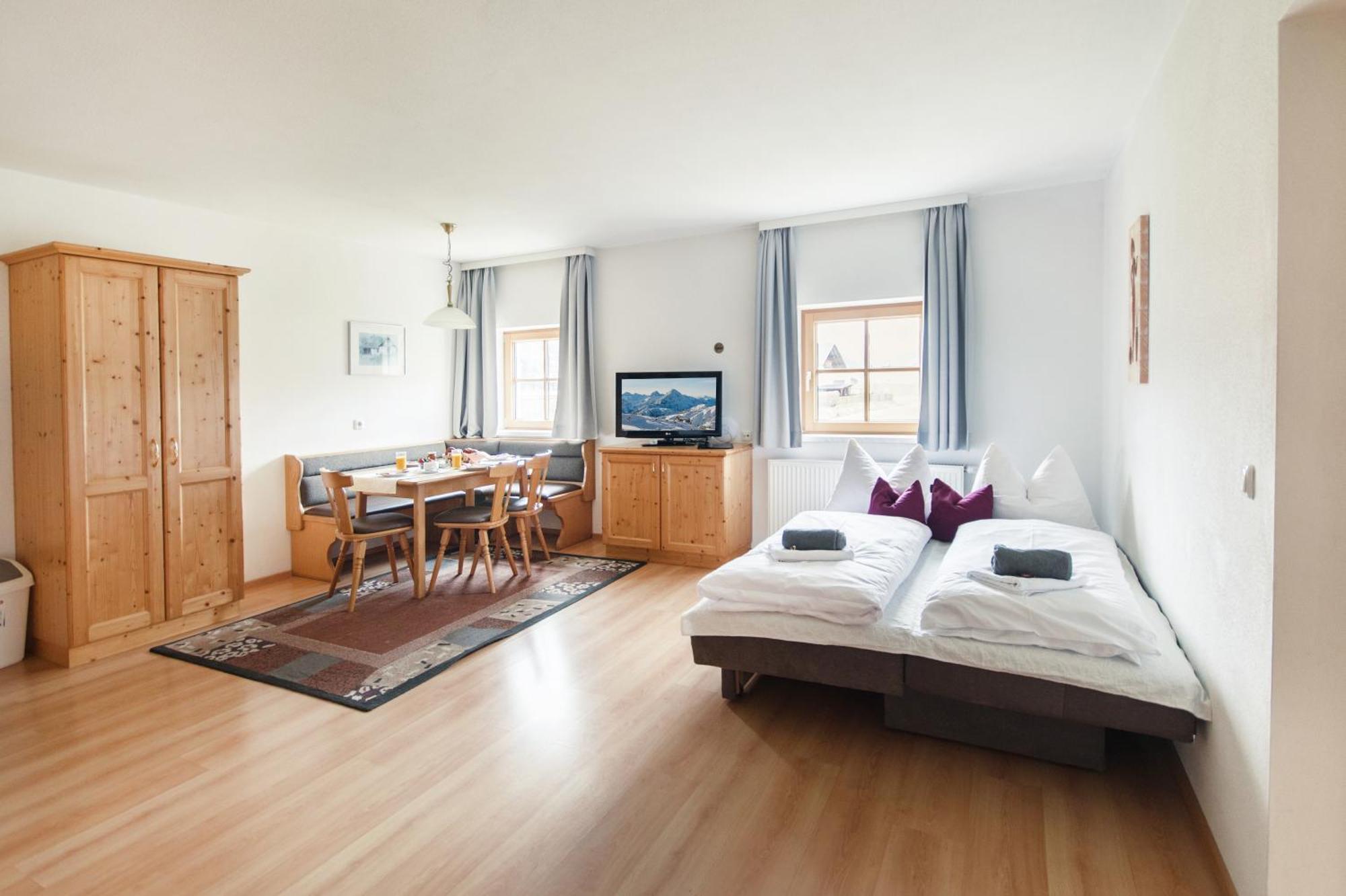 フラッハウHaus Bliemアパートメント エクステリア 写真